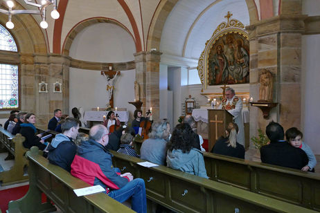 Kindersegnung in der Weingartenkapelle